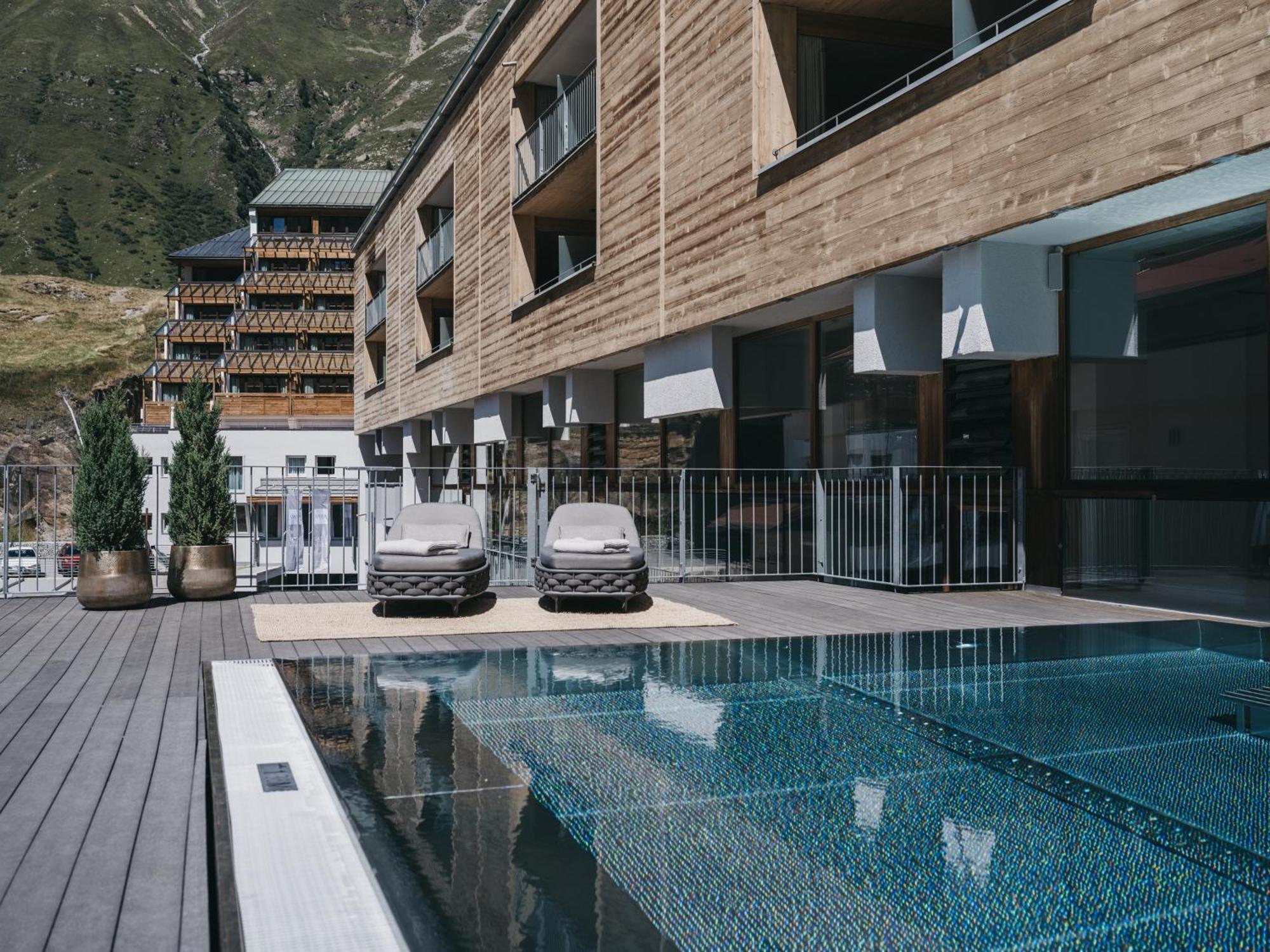 Hotel The Crystal VAYA Unique à Obergurgl Extérieur photo