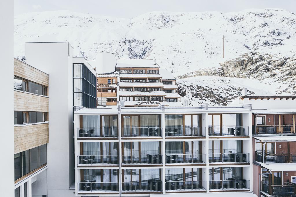 Hotel The Crystal VAYA Unique à Obergurgl Extérieur photo