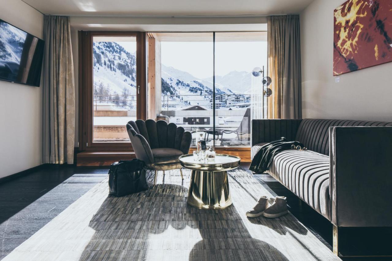 Hotel The Crystal VAYA Unique à Obergurgl Extérieur photo